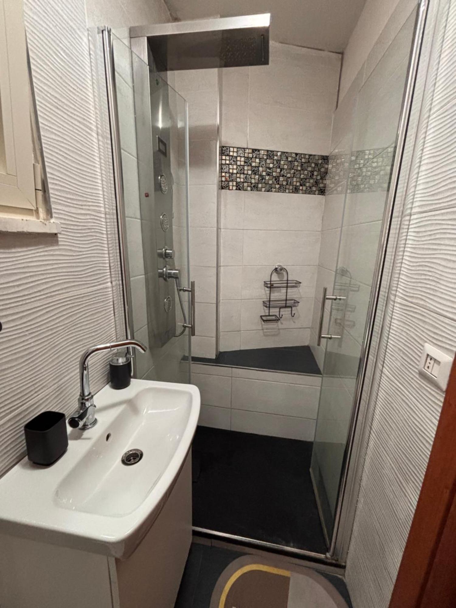 Lisaapartmenthouseساليرنو المظهر الخارجي الصورة
